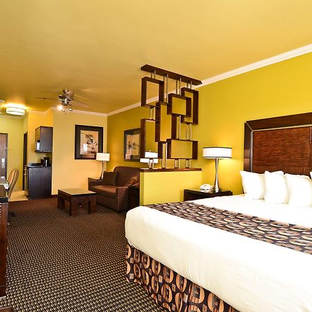 Best Western Plus Christopher Inn And Suites Forney Стая снимка